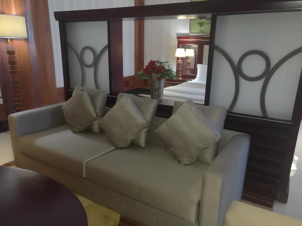 Peacock Hotel Νταρ ες Σαλάμ Εξωτερικό φωτογραφία