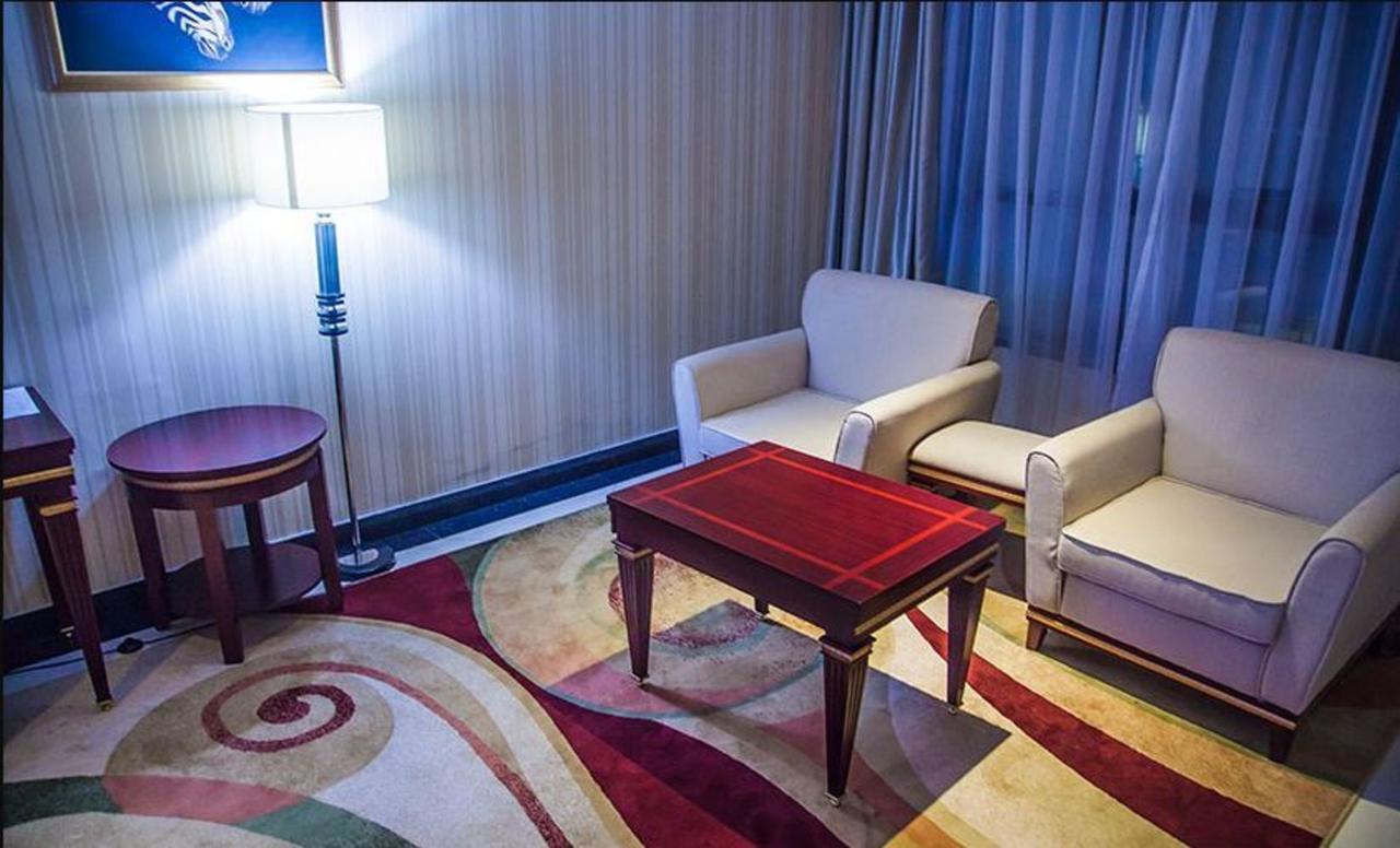 Peacock Hotel Νταρ ες Σαλάμ Εξωτερικό φωτογραφία