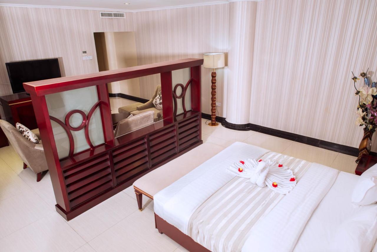 Peacock Hotel Νταρ ες Σαλάμ Εξωτερικό φωτογραφία